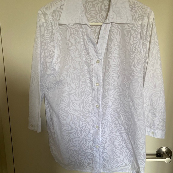 Ladies white blouse - Picture 1 of 1